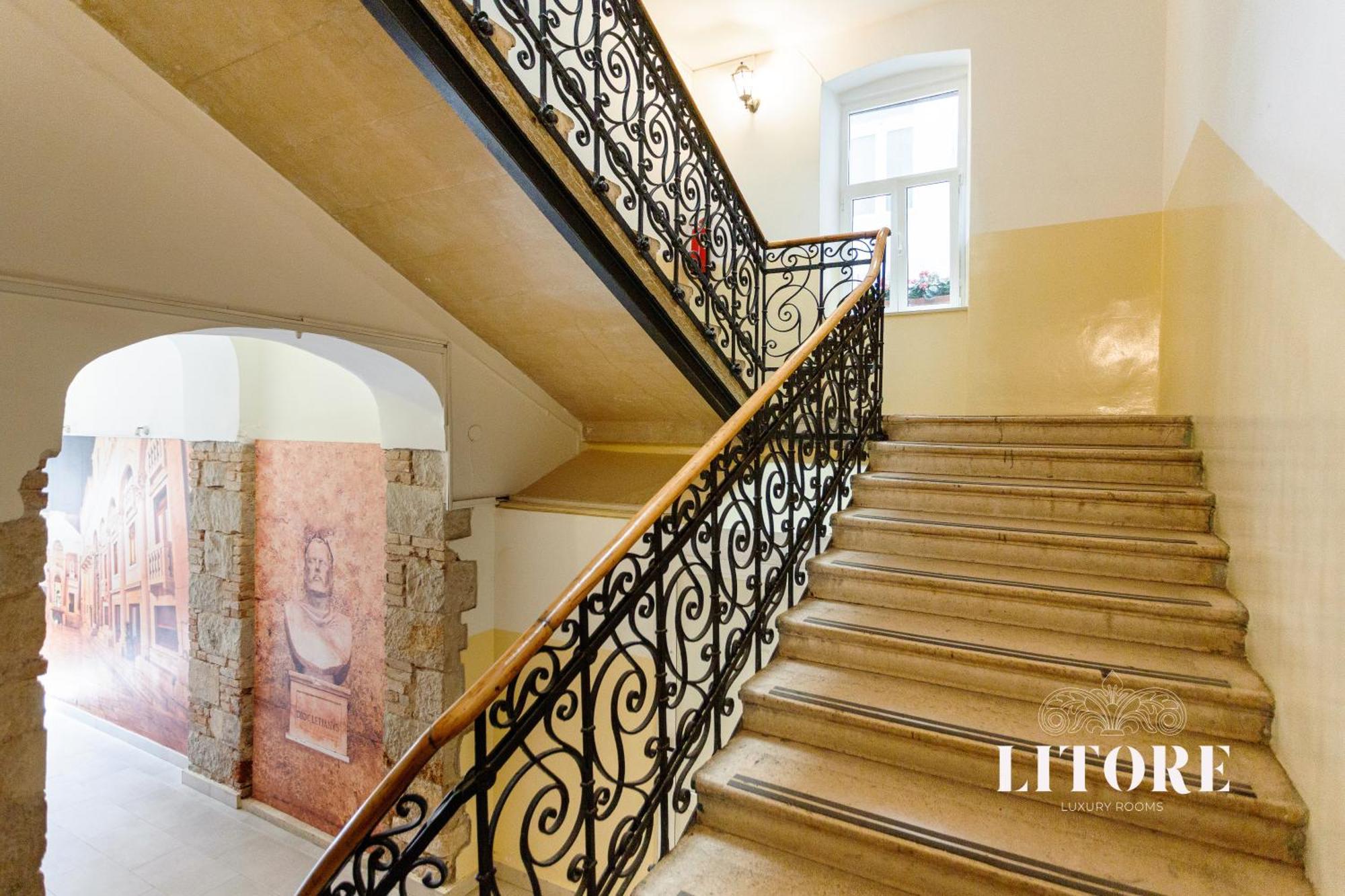 Litore Luxury Rooms Maestral Split Exteriör bild